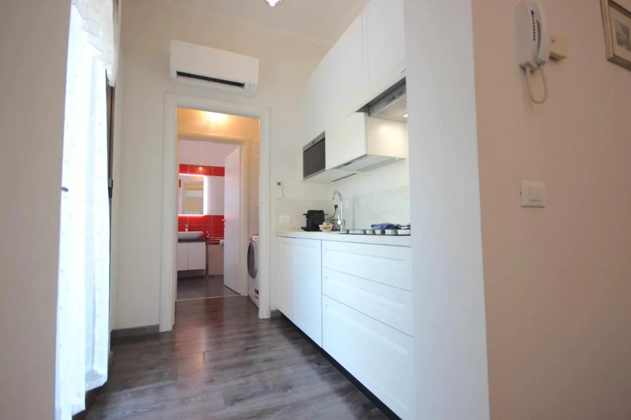 Case Vr Holiday - Casa Angel Verona 0*,  Italia